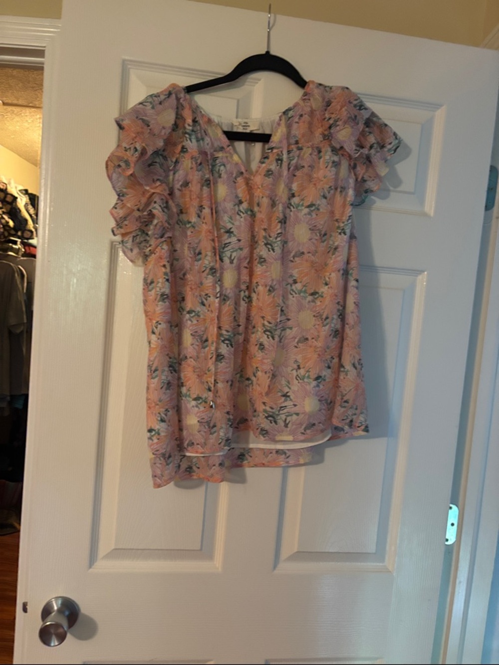 entro Pink Floral Flutter-Sleeve Blouse